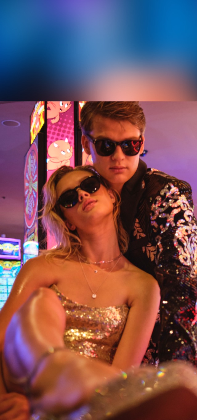 Солнцезащитные очки